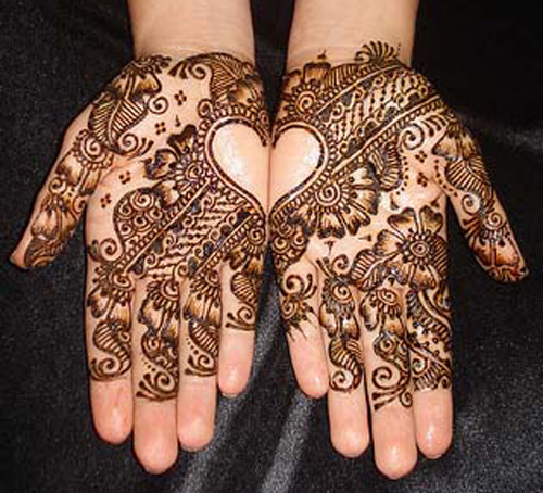 Beautiful Arabic Mehndi