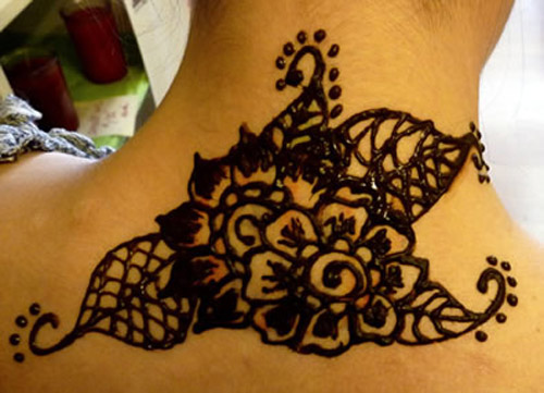 Mehndi for Neck
