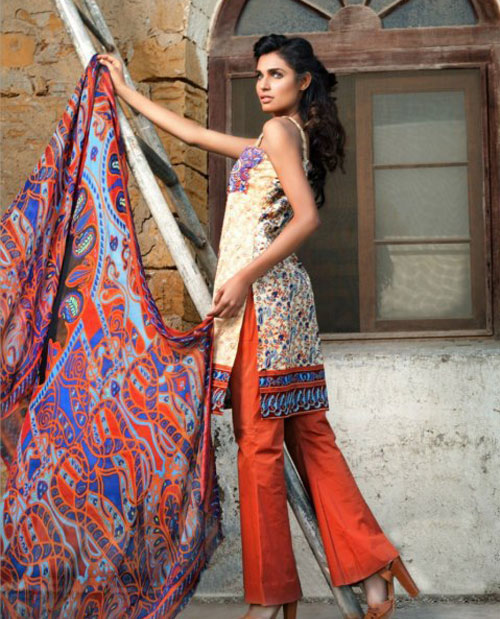 Farah Signature lawn