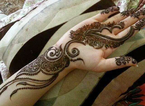 beautiful mehndi designs for hands