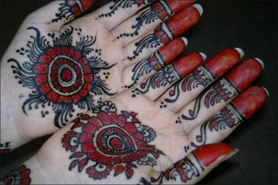 Red and Black Mehndi Designs