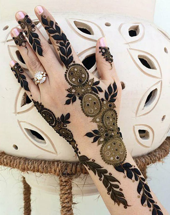 Elegant Mehndi Designs