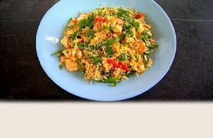 Egg-Fried Rice with Chicken and Prawns