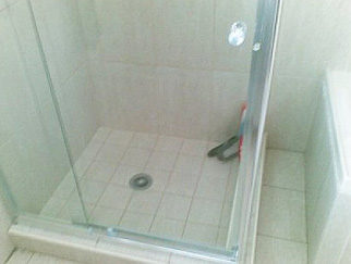 Cleaning the Shower Floor