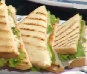 Mayo Garlic Egg Sandwich