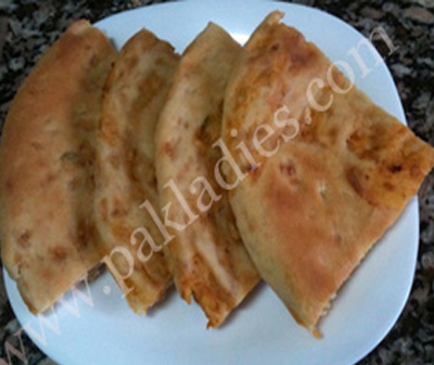 Chicken and Potato Stuffed Naan Recipe