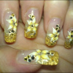 golden flower nail art design