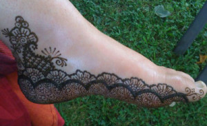 Beautiful Mehndi Designs for Feet