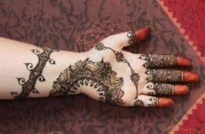 Beautiful Mehndi Designs for Eid 2012