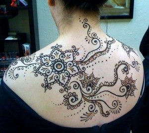 Mehndi Designs on Back