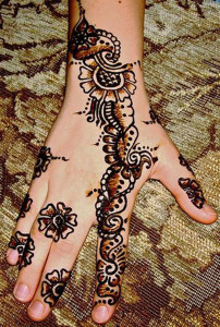 beautiful and simple mehndi designs
