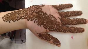 beautiful mehndi design for