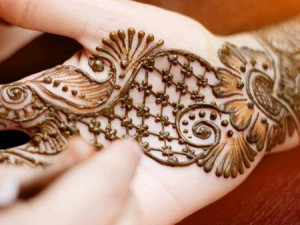 mehndi design for hand