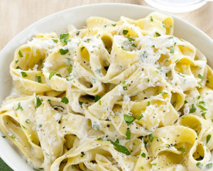 fettuccini alfredo pasta