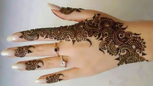 stylish mehndi designs for hands