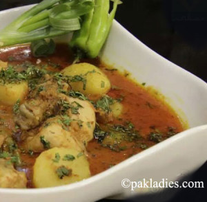 Chicken Aloo Salan Recipe