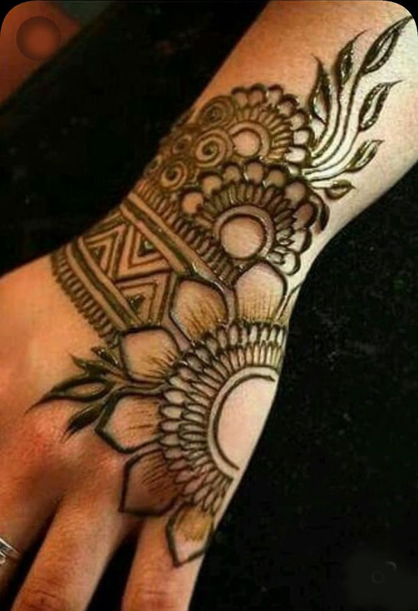 Latest Wedding Mehndi 